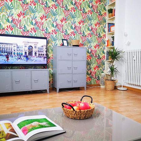 Spacious Apartment 50 Meters From The Metro Milano Eksteriør bilde