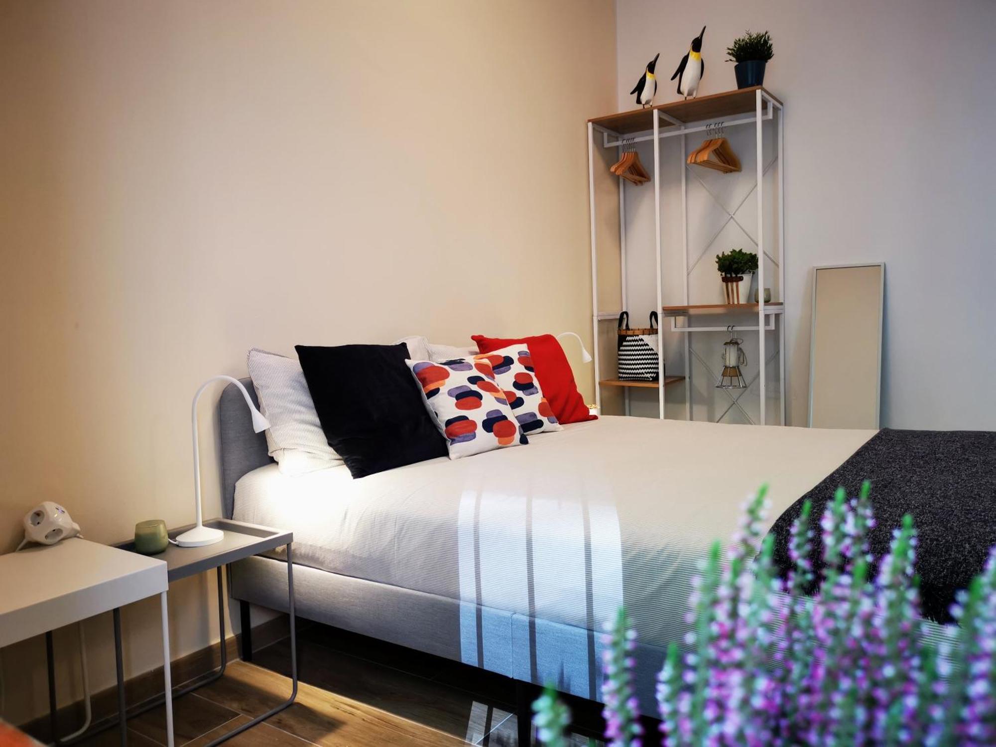 Spacious Apartment 50 Meters From The Metro Milano Rom bilde